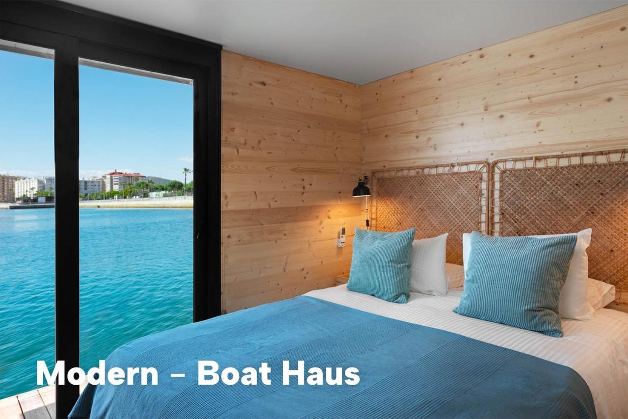 Отель Boat Haus - Mediterranean Experience Ла-Линеа-де-ла-Консепсьон Экстерьер фото