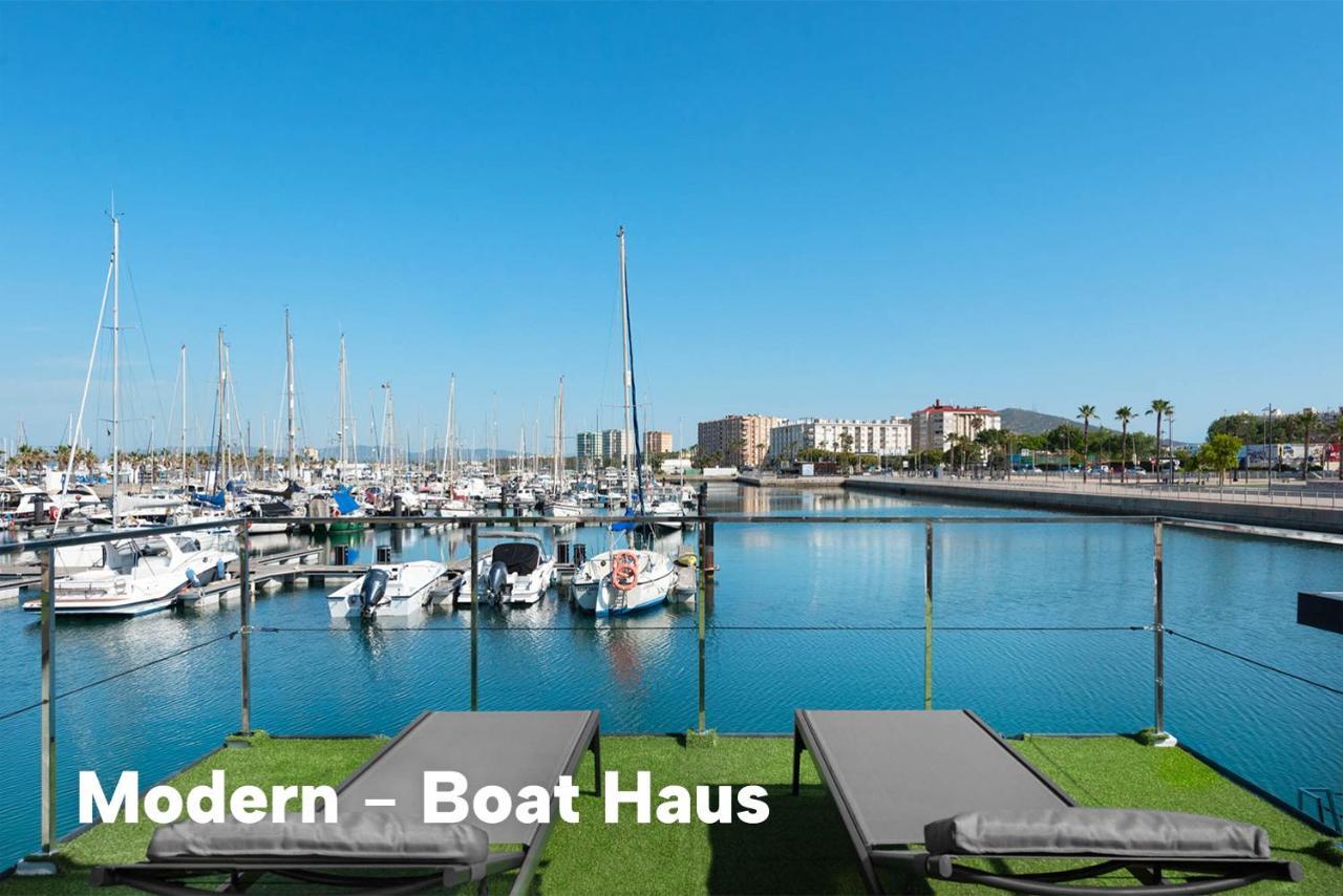 Отель Boat Haus - Mediterranean Experience Ла-Линеа-де-ла-Консепсьон Экстерьер фото