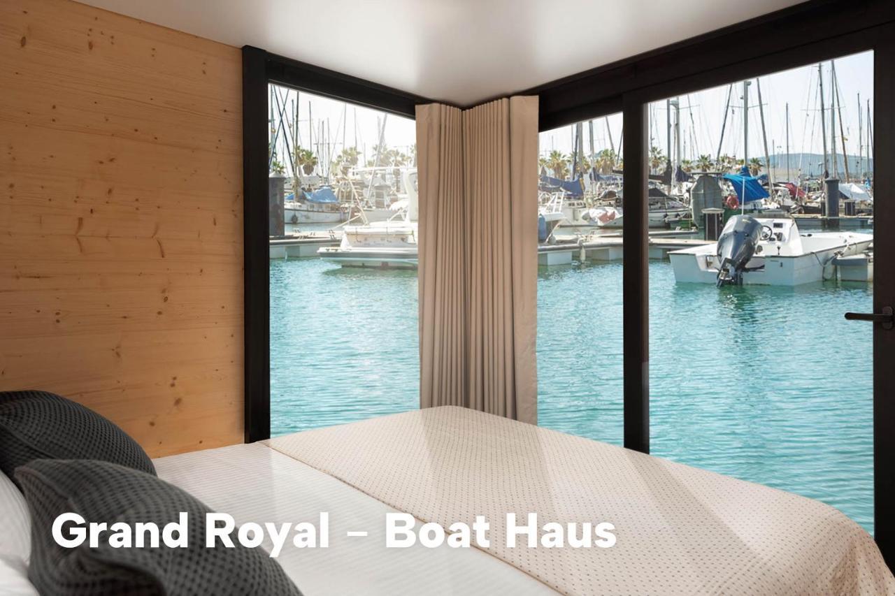 Отель Boat Haus - Mediterranean Experience Ла-Линеа-де-ла-Консепсьон Экстерьер фото